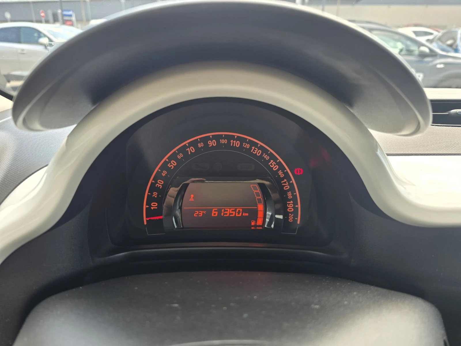 Renault Twingo 1.0 TCe 70hp, снимка 8 - Автомобили и джипове - 56180303