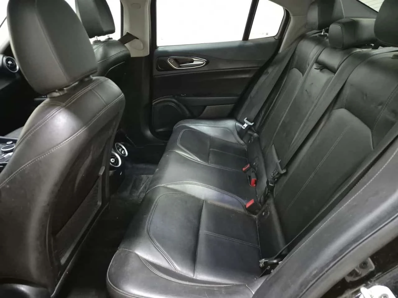 Alfa Romeo Giulia * 4DR SDN AWD * CARFAX * ����� �� ����������� | Mobile.bg � ����������� 12