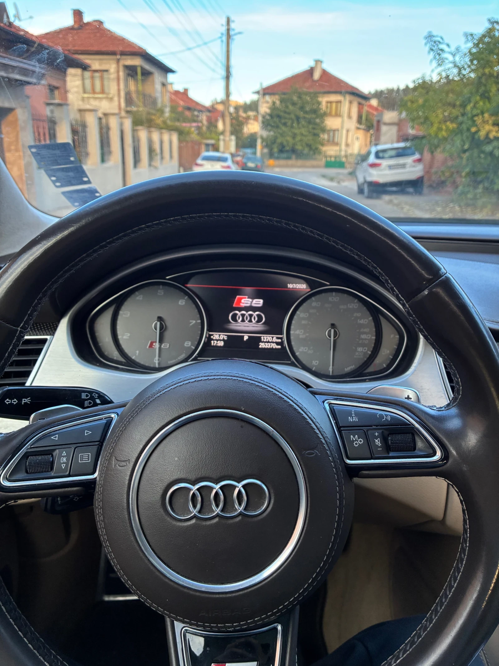 Audi S8, снимка 7 - Автомобили и джипове - 56415346