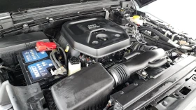 Jeep Wrangler 2.0* KEYLESS* ПОДГРЕВ ВОЛАН* BLIND SPOT* КРАЙНА ЦЕ, снимка 6