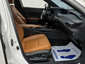 Lexus UX 250h 2.0 2WD, снимка 11