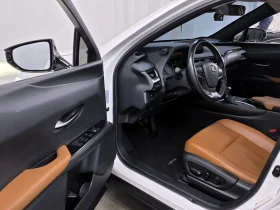 Lexus UX 250h 2.0 2WD, снимка 10