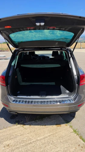 VW Touareg 3.0 дизел НА ПРУЖИНИ 8ZF - 10990 € / 21494.57 лв. - 82397387 8