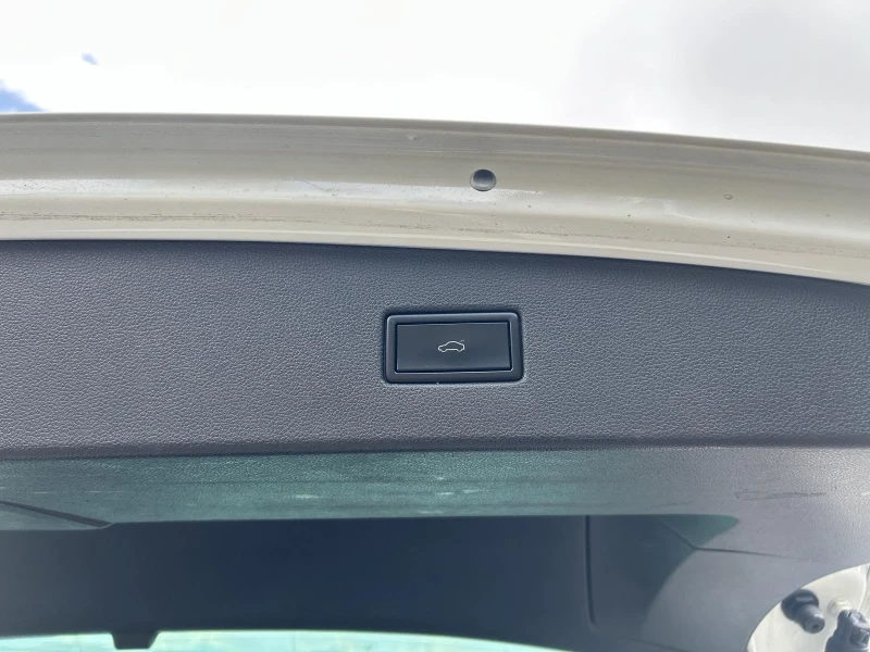 VW Tiguan 2.0 D face 4x4, снимка 8 - Автомобили и джипове - 50704032