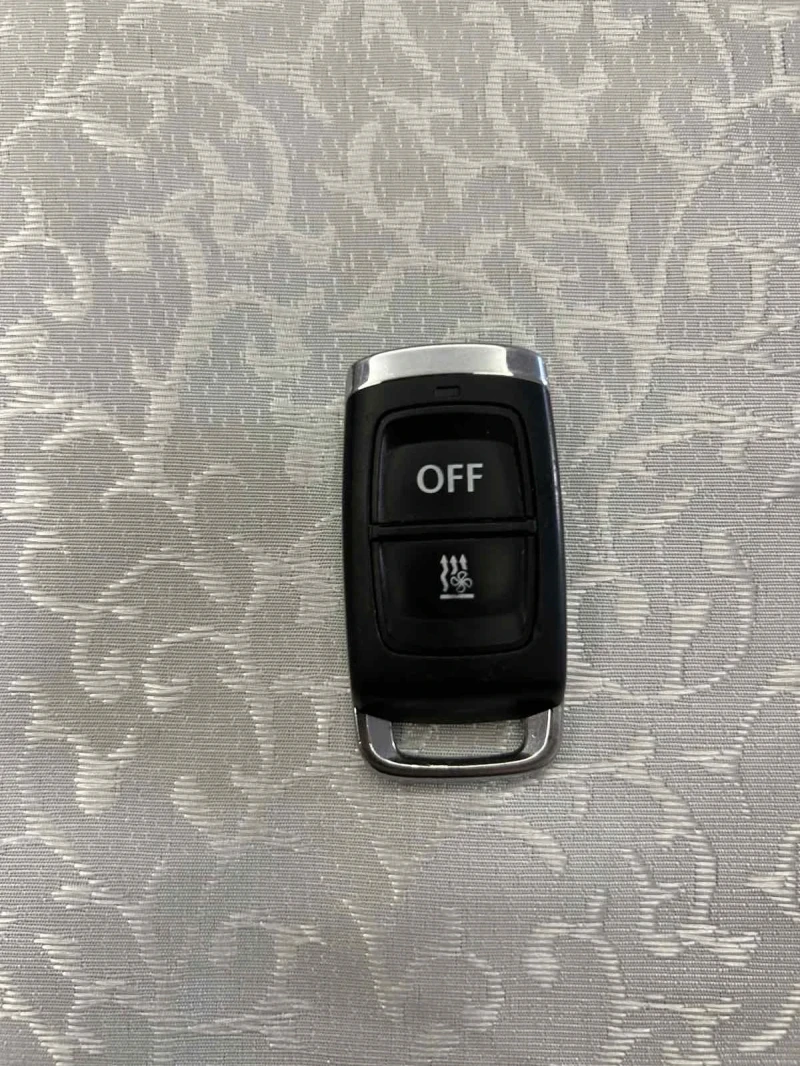 VW Tiguan 2.0 D face 4x4, снимка 13 - Автомобили и джипове - 50704032