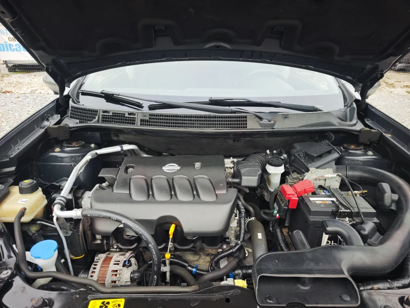 Nissan Qashqai 2.0i , снимка 15 - Автомобили и джипове - 52640720