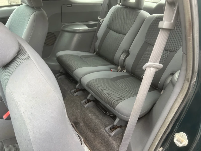 Toyota Rav4 2.D4D, снимка 10 - Автомобили и джипове - 53275582