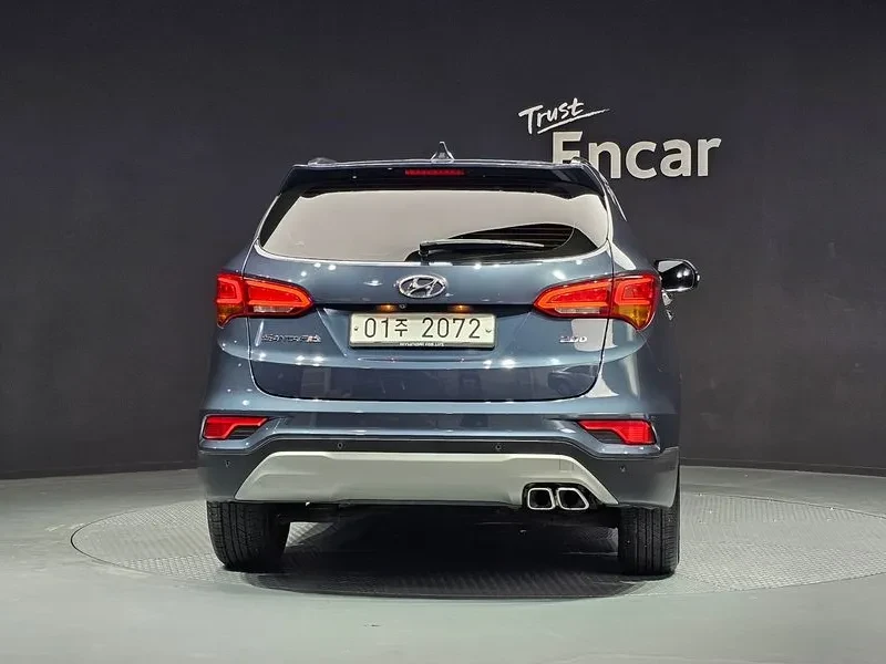 Hyundai Santa fe 2.0, снимка 4 - Автомобили и джипове - 54872402
