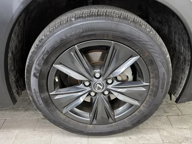Lexus UX 250h 2.0 2WD, снимка 5 - Автомобили и джипове - 55740644