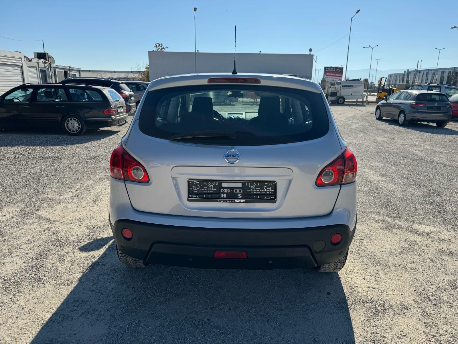 Nissan Qashqai 2.0 Автомат 4Х4 - изображение 6