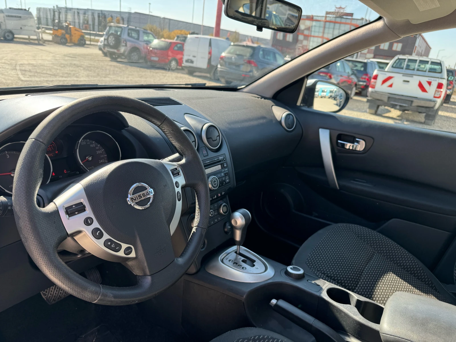 Nissan Qashqai 2.0 Автомат 4Х4 - изображение 10