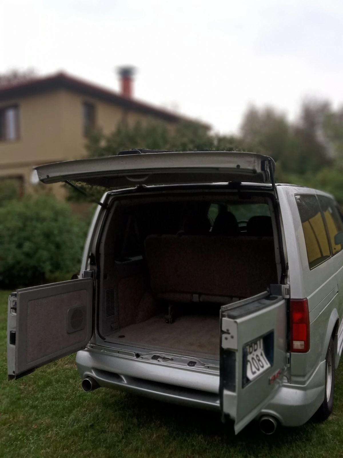 Gmc Savana Safari - изображение 7