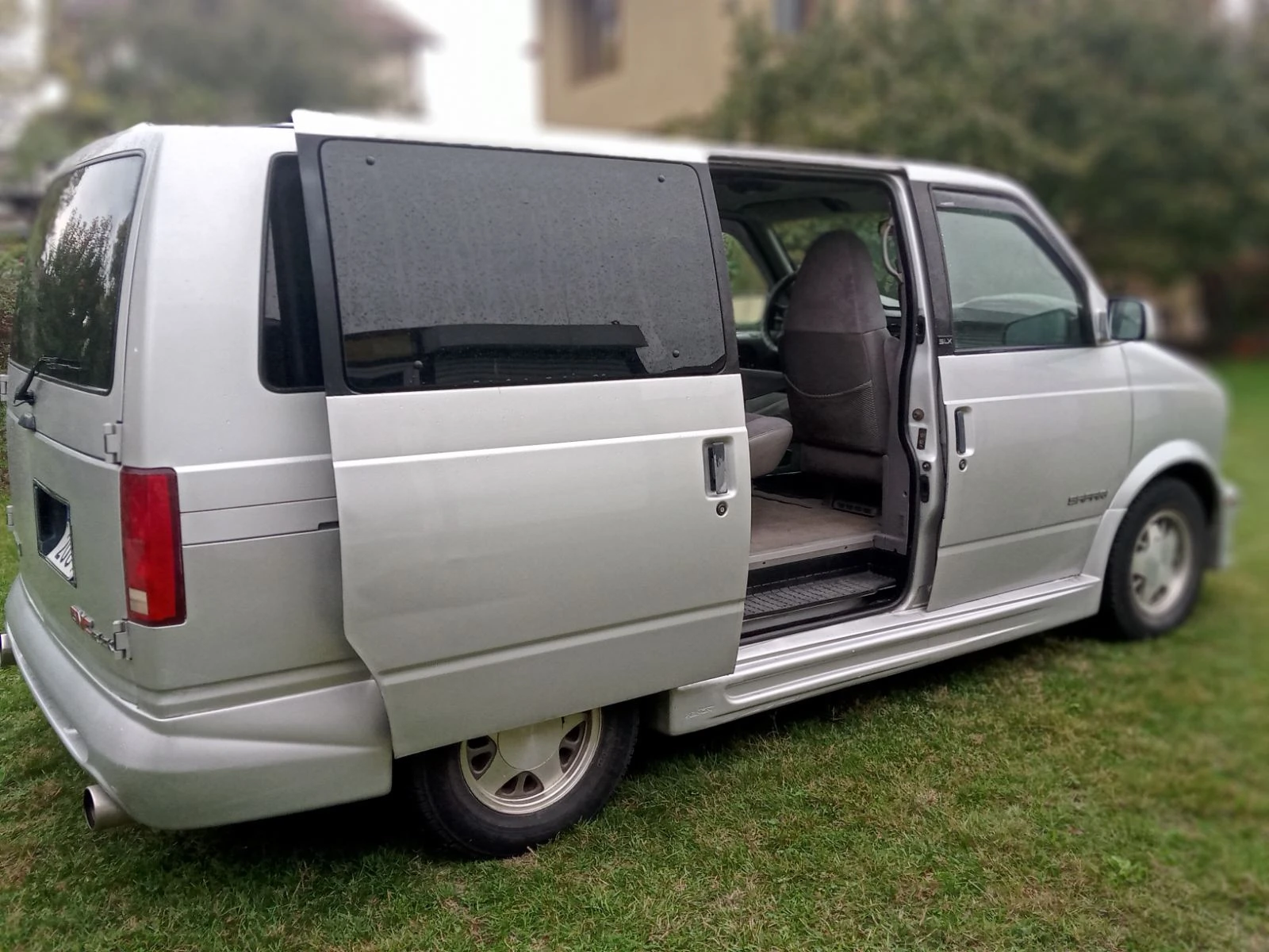 Gmc Savana Safari - изображение 9