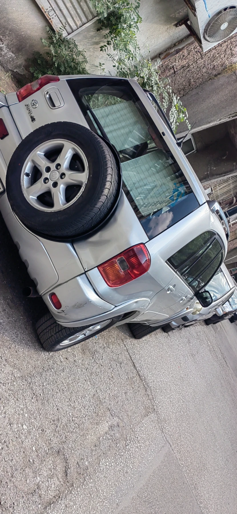 Toyota Rav4 2.0 16V d-4d - изображение 4