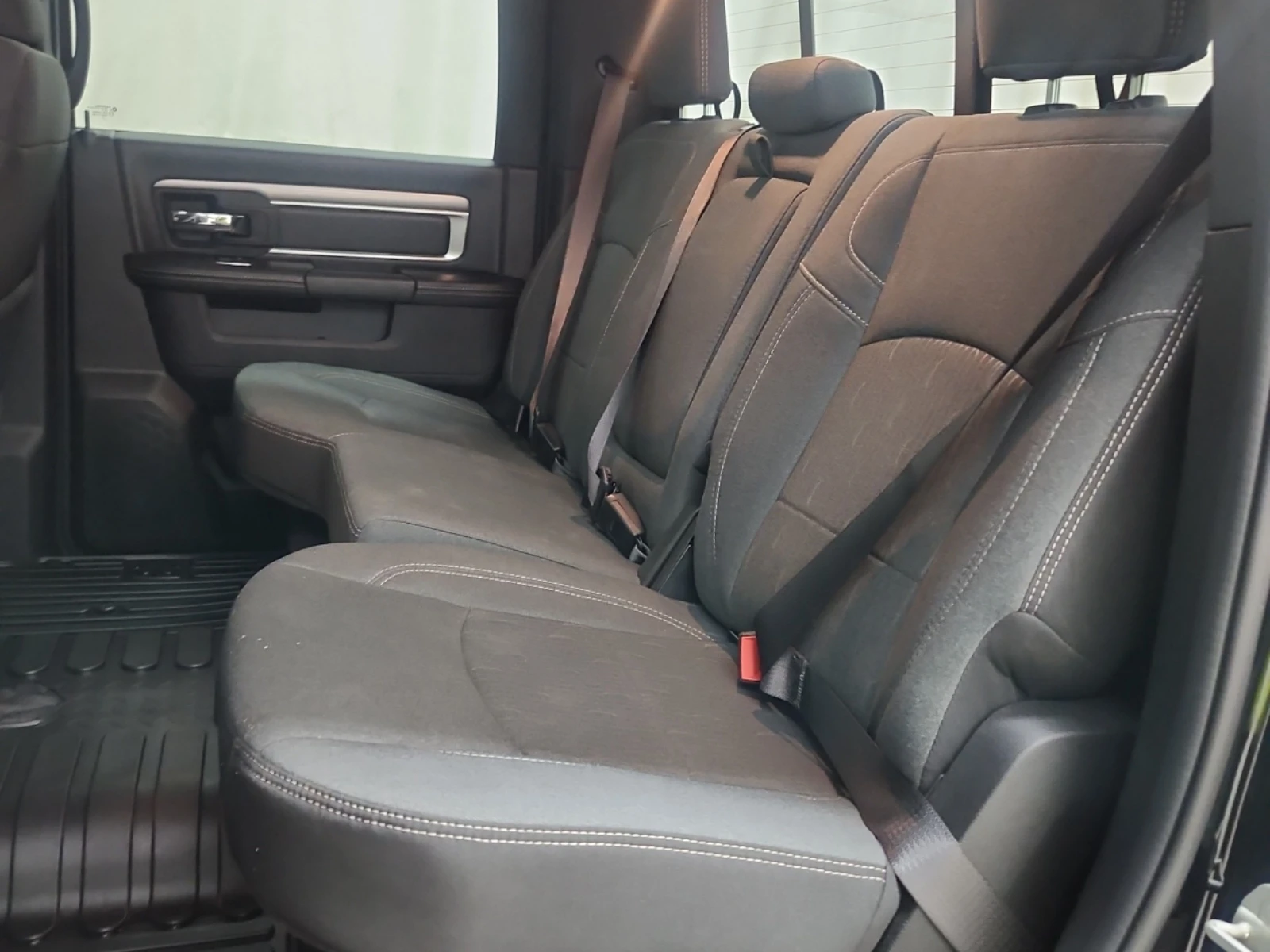 Dodge RAM 1500 * CARFAX* АВТОФИНАНСИРАНЕ БЕЗ ПЪРВОНАЧАЛНА ВНОСКА! - изображение 10
