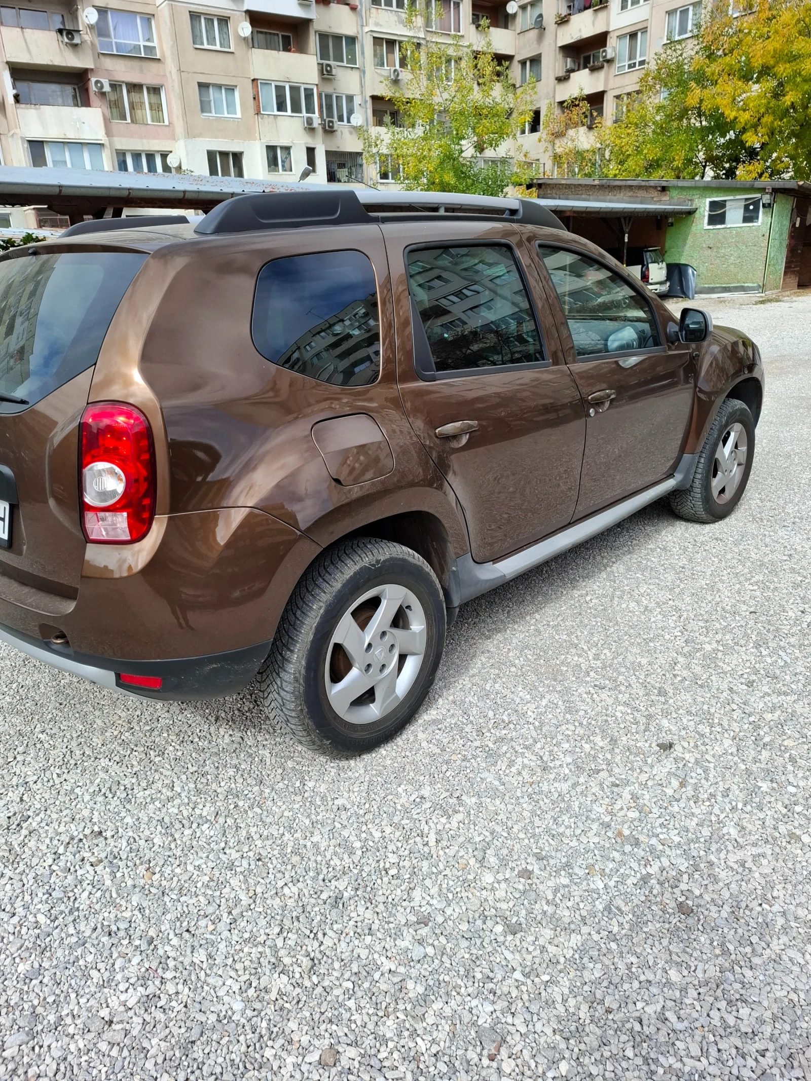 Dacia Duster 1.6 16V GPL - изображение 3