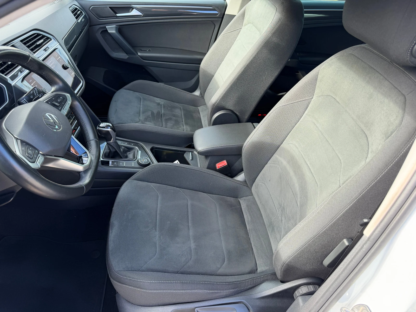 VW Tiguan 2.0TDI 150к.с 4x4 7ск. FACE FULL - изображение 8