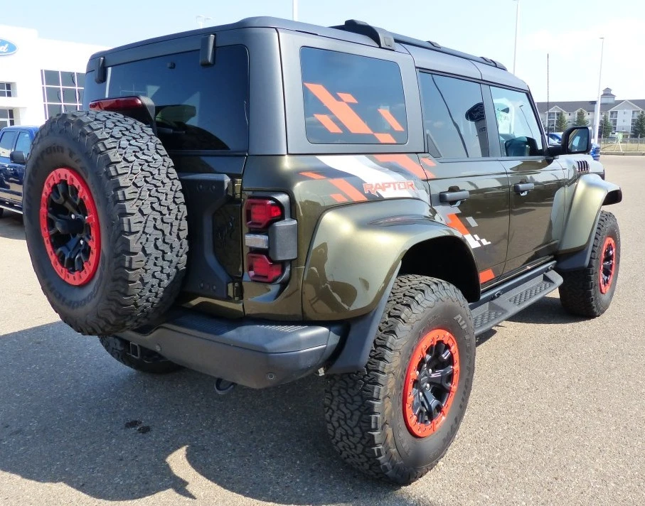 Ford Bronco Raptor 4dr SUV - изображение 7