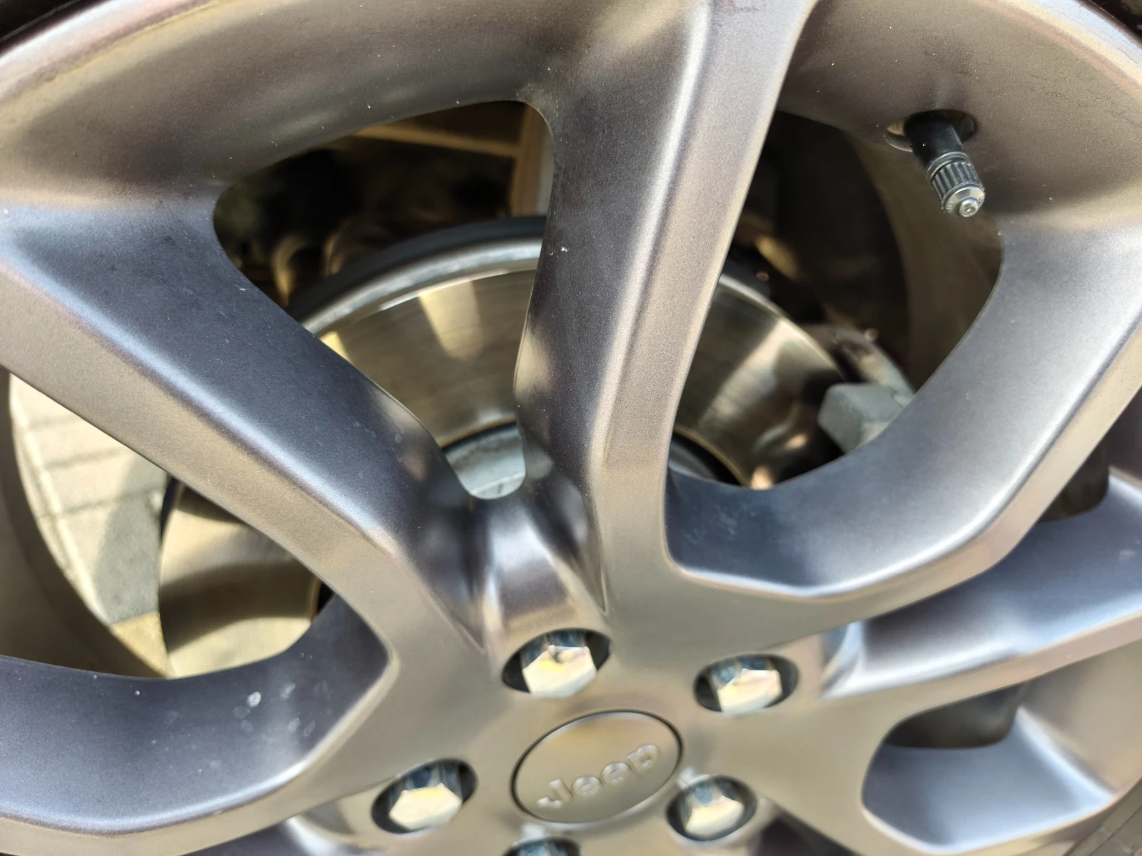 Jeep Grand cherokee Без щети! Напълно обслужен!, снимка 14 - Автомобили и джипове - 53953784