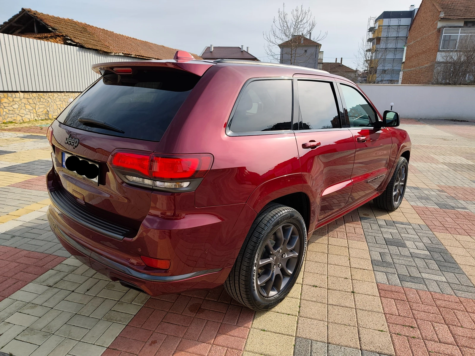 Jeep Grand cherokee Без щети! Напълно обслужен!, снимка 4 - Автомобили и джипове - 53953784