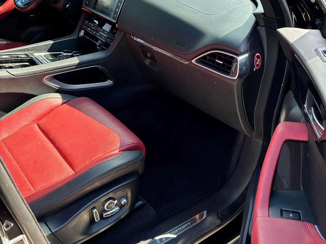Jaguar F-PACE * R Sport * PANO* KEYLESS* �������*  | Mobile.bg � ����������� 15
