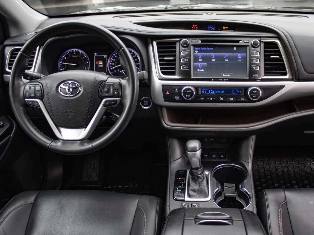 Toyota Highlander XLE AWD, снимка 7 - Автомобили и джипове - 54376302