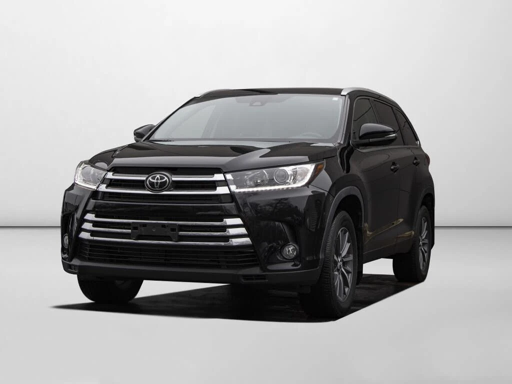 Toyota Highlander XLE AWD, снимка 1 - Автомобили и джипове - 54376302