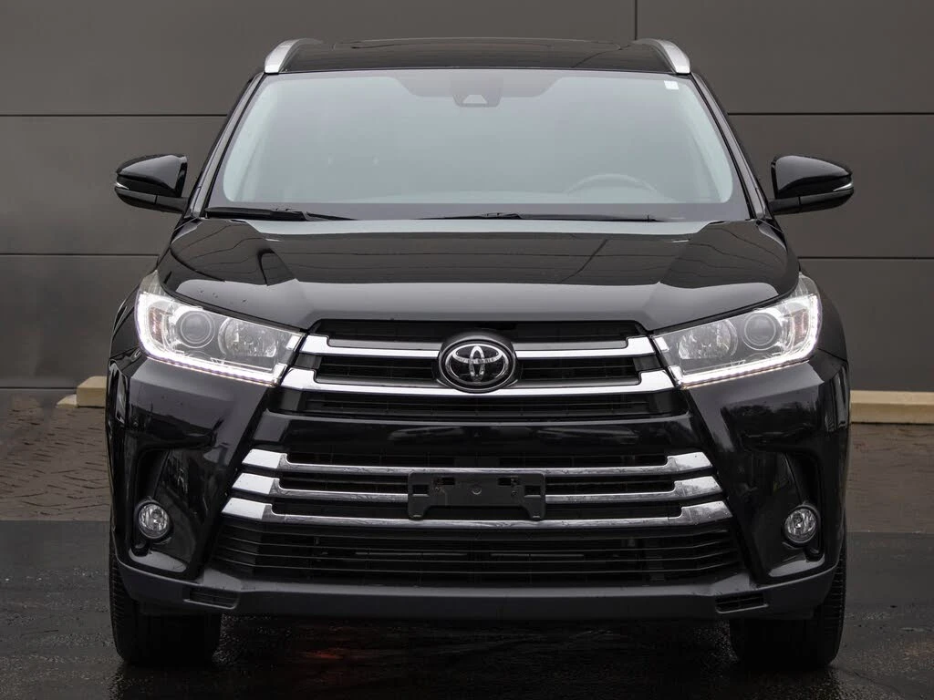 Toyota Highlander XLE AWD, снимка 2 - Автомобили и джипове - 54376302
