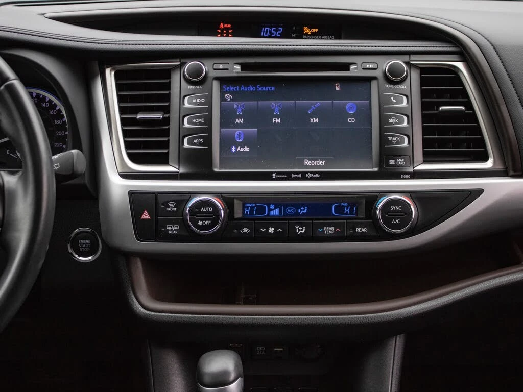 Toyota Highlander XLE AWD, снимка 9 - Автомобили и джипове - 54376302