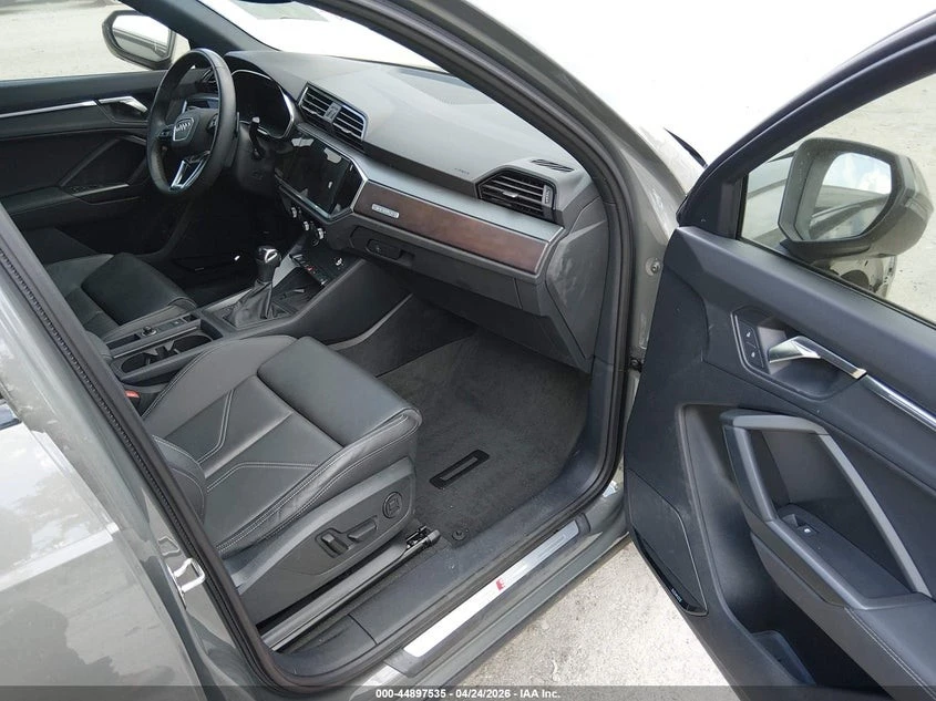 Audi Q3 PREMIUM PLUS 45 TFSI S LINE QUATTRO TIPTRONIC, снимка 10 - Автомобили и джипове - 55023430