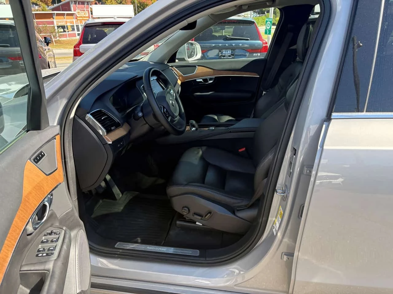 Volvo Xc90 * Plus Bright Theme * CARFAX * ��� ������������ �� | Mobile.bg � ����������� 5