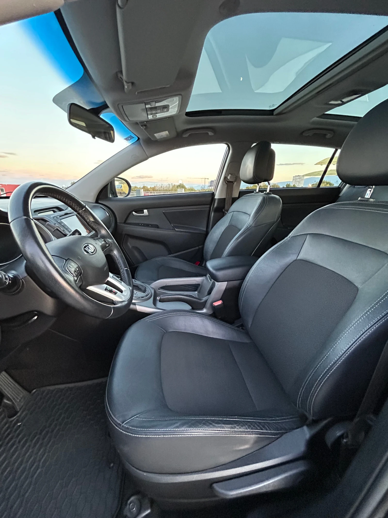 Kia Sportage 2.0 // 4�4 // ��������� | Mobile.bg � ����������� 10