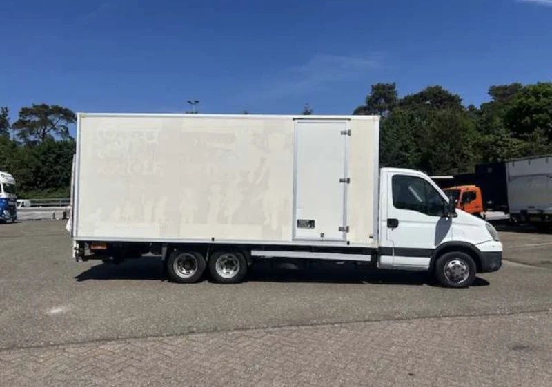 Iveco Daily 40C18 Б+ Е ПАДАЩ БОРД ТОВАРОНОСИМОСТ 3370кг, снимка 4 - Бусове и автобуси - 51946232