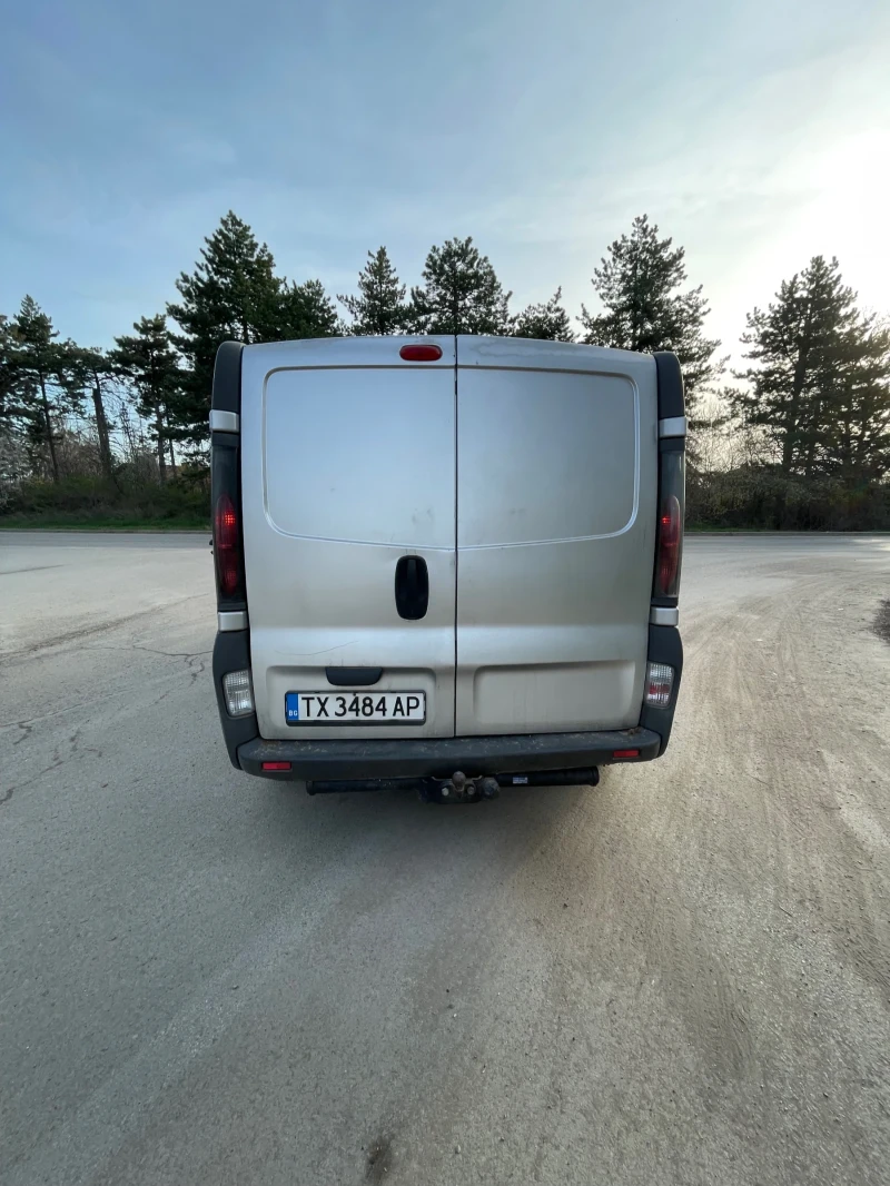 Opel Vivaro 1.9, снимка 2 - Бусове и автобуси - 53143018