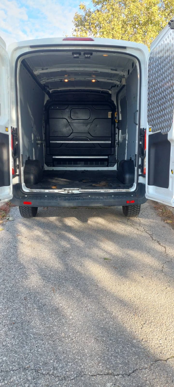 Ford Transit 2.0 TDCI  EUR 6B клима - изображение 8