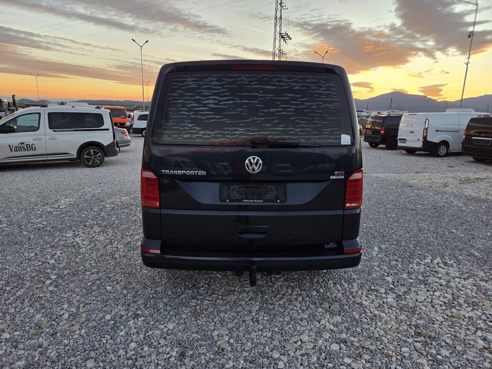 VW Transporter 2.0 TDI, DSG, Автомат, Климатик, Нави, Работилница - изображение 4