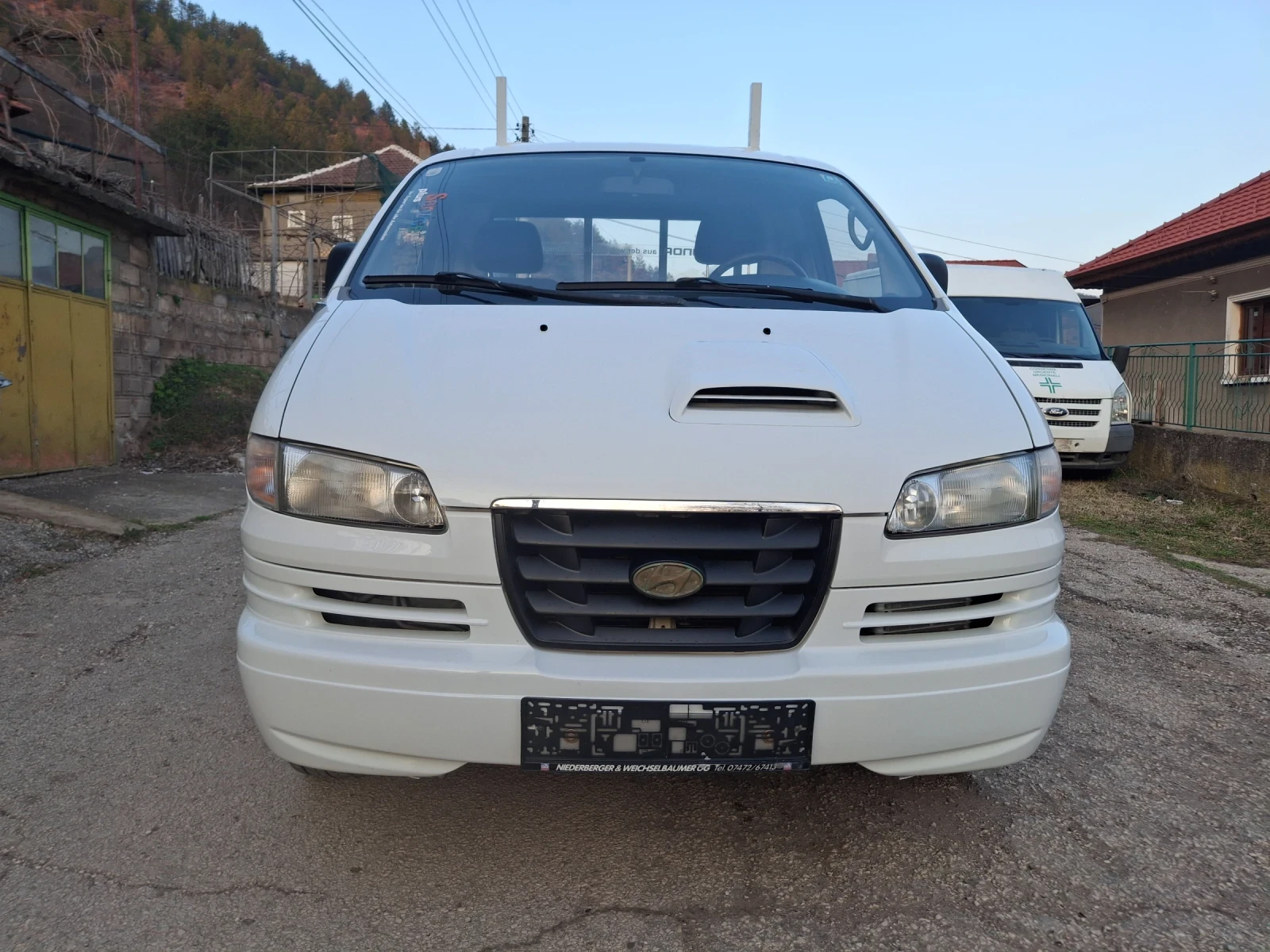 Hyundai H1 2.5tdi.bordovi, снимка 17 - Бусове и автобуси - 53798888