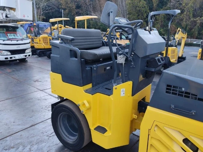 Валяк BOMAG BW115AC-2 / 2 БРОЯ / НАЛИЧНИ, снимка 9 - Индустриална техника - 49458931