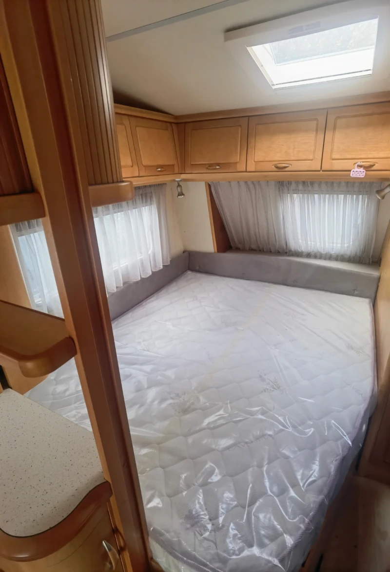 Каравана Hobby Exclusive prestige 560, снимка 12 - Каравани и кемпери - 52072669