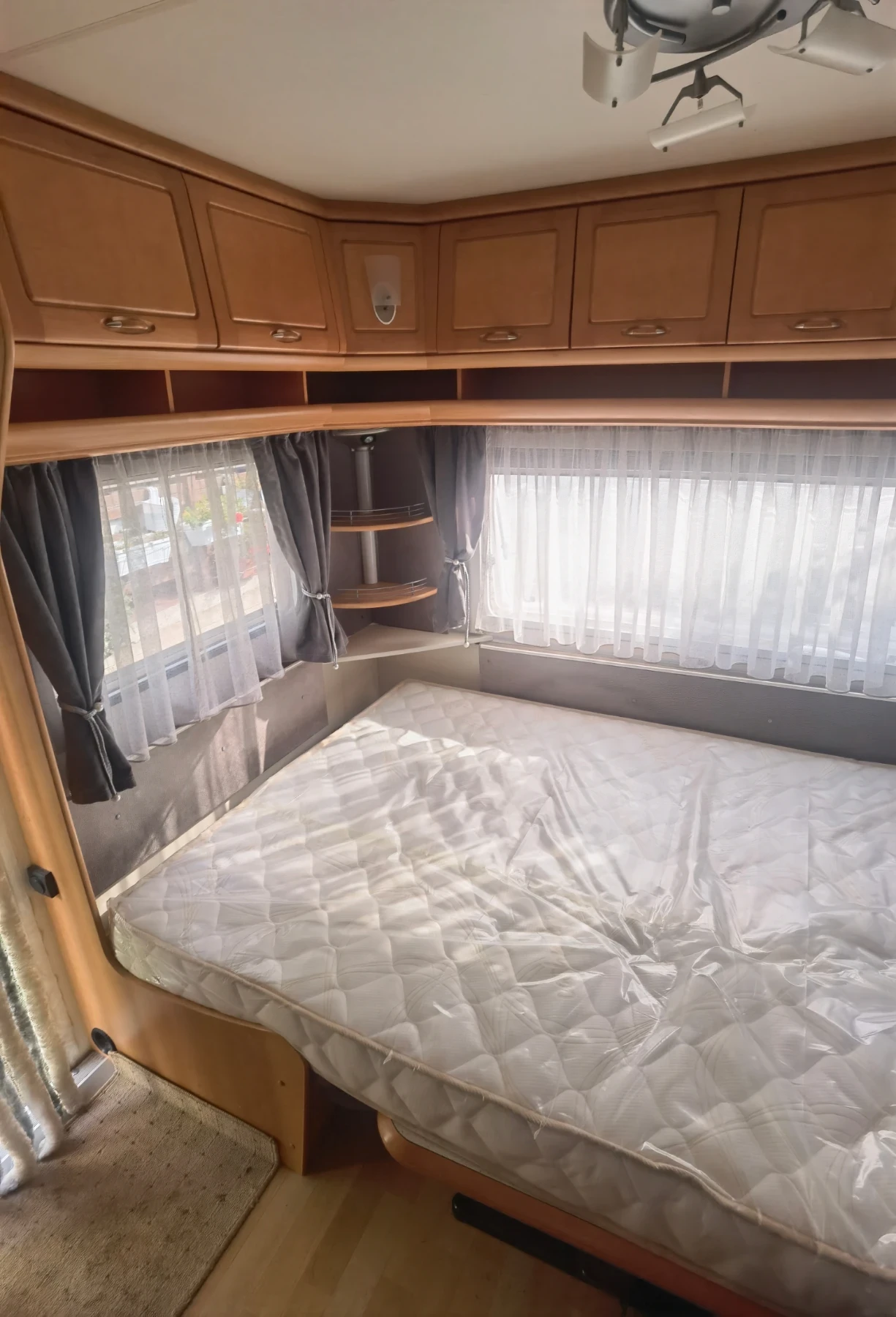 Каравана Hobby Exclusive prestige 560 - изображение 4