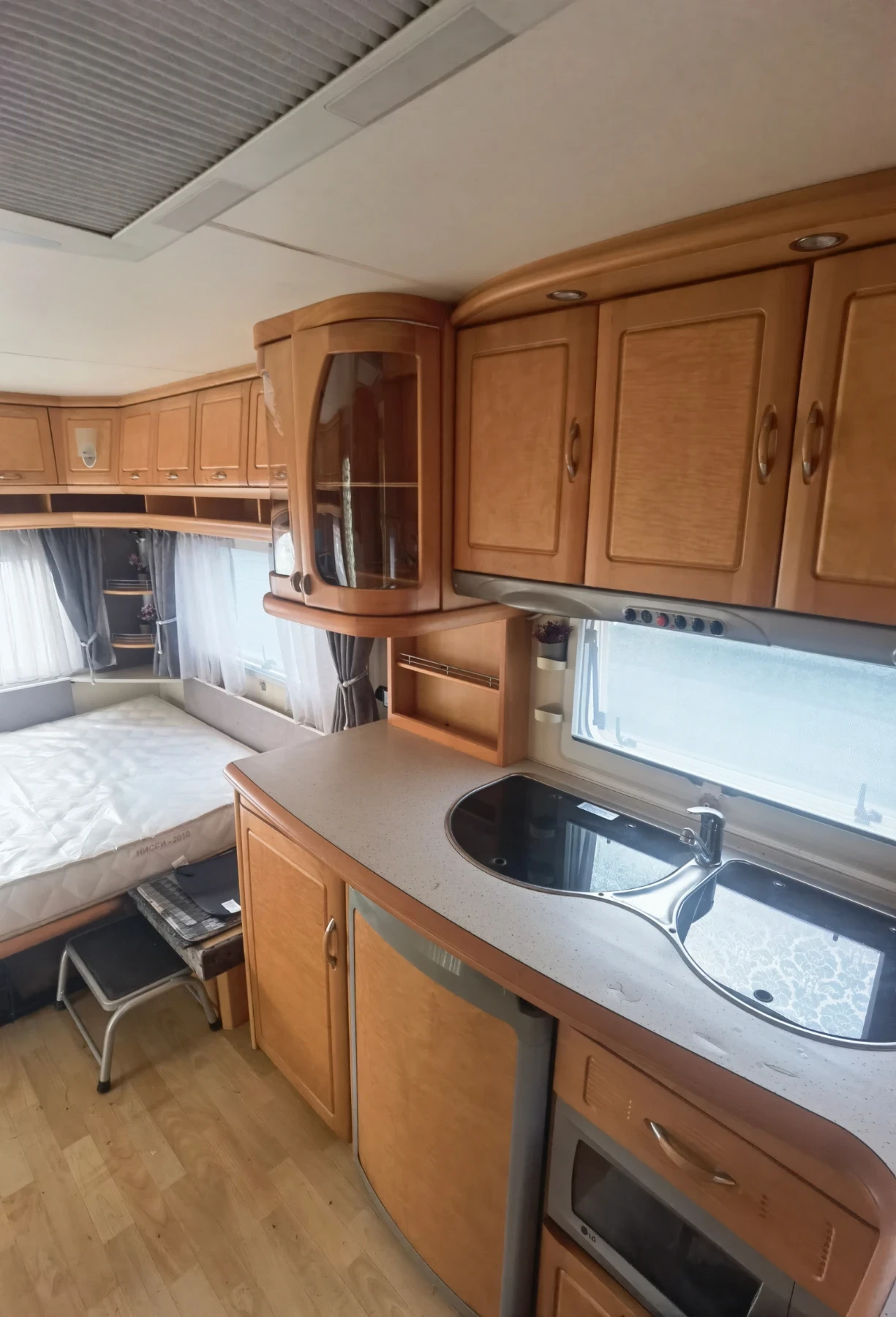 Каравана Hobby Exclusive prestige 560 - изображение 9