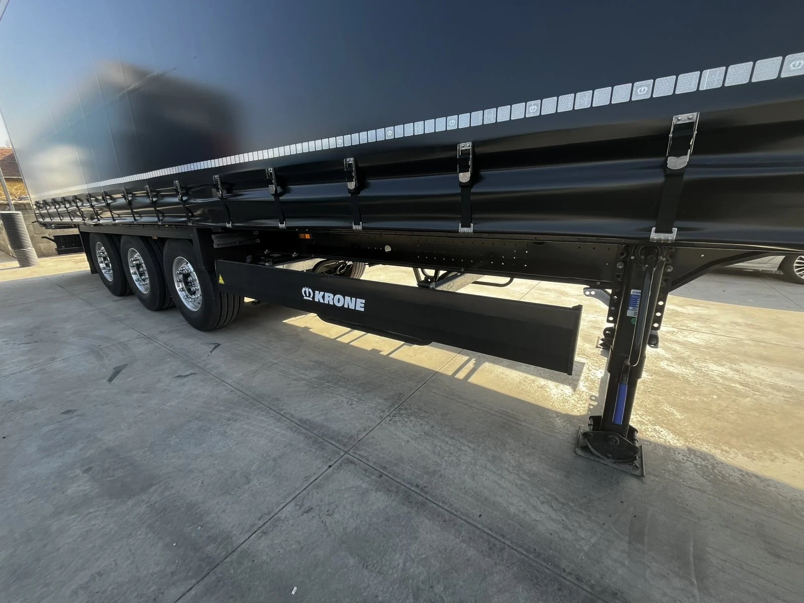 Полуремарке Krone 397 euro/m, снимка 2 - Ремаркета - 53187467