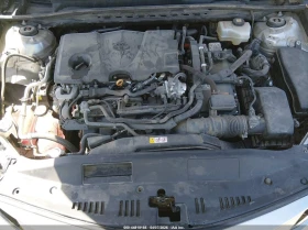 Toyota Camry 2.5l Le Hybrid, снимка 10