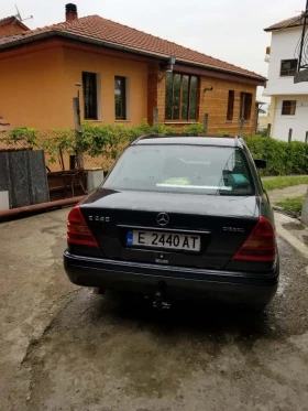 Mercedes-Benz C 220, снимка 2