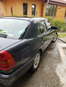 Mercedes-Benz C 220, снимка 4