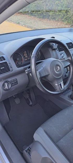 VW Touran  154000. 1.6Tdi .  | Mobile.bg    9