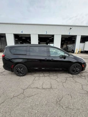 Chrysler Pacifica * Premium S Appearance* АВТОКРЕДИТ БЕЗ ПЪРВОНАЧАЛН | Auto.bg — изображение 3