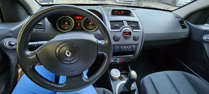 Renault Megane, снимка 6 - Автомобили и джипове - 47476506