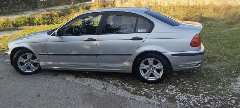 BMW 316, снимка 11 - Автомобили и джипове - 47906272