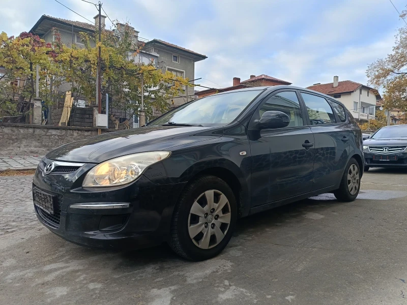 Hyundai I30 1.6i, снимка 2 - Автомобили и джипове - 47991368